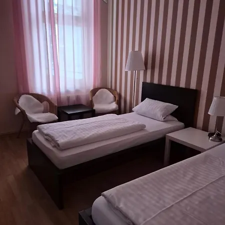 Hotel-Pension Charlottenburg-3