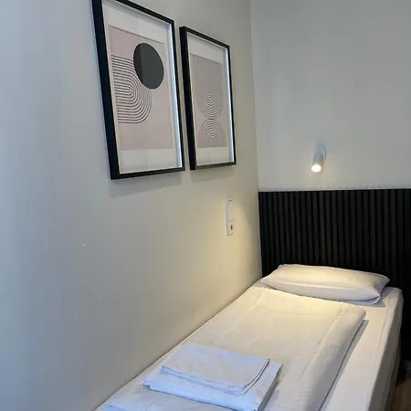 Motel Blue - Minimalist Boutique Hotel-2