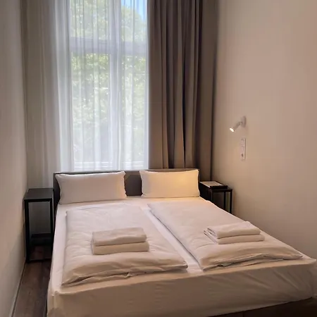 Motel Blue - Minimalist Boutique Hotel-3